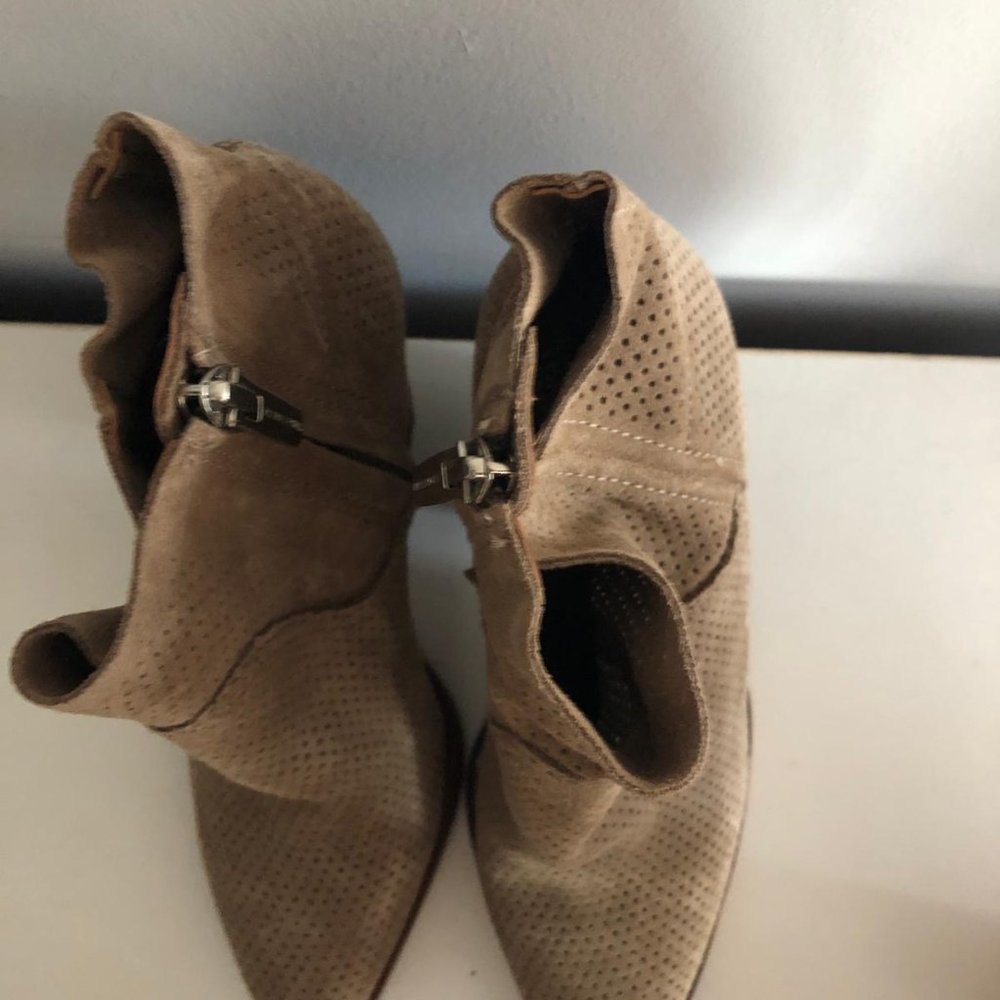 Vince Camuto bootie heels - Picture 2 of 5